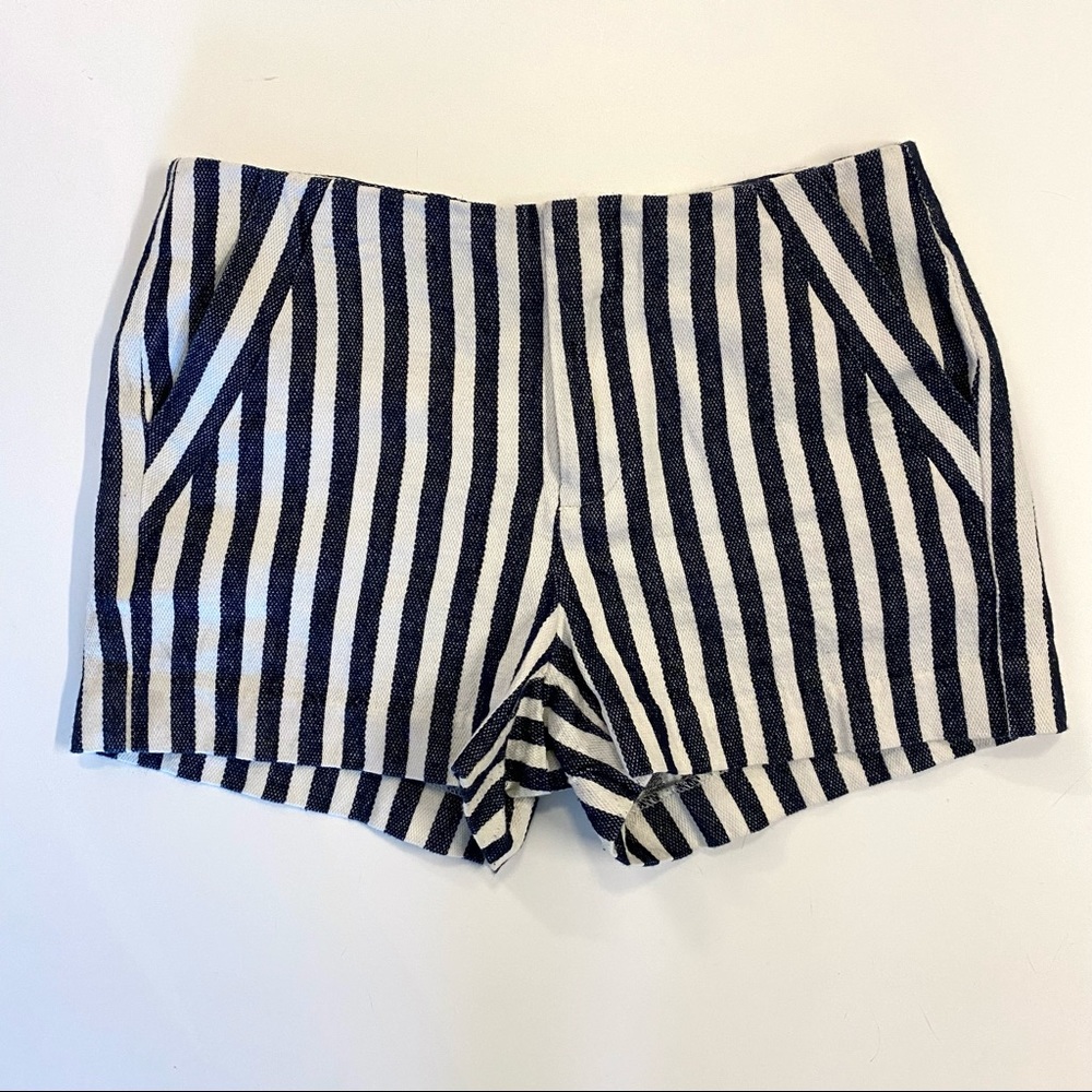 Like New Banana Republic Linen-Cotton Blend Striped Shorts